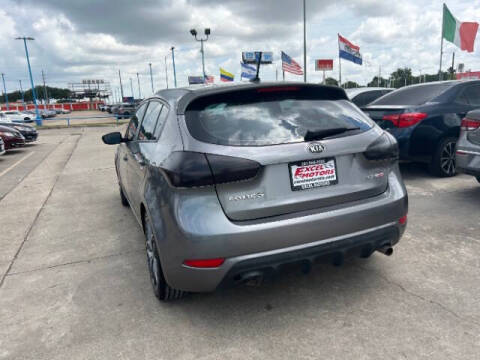 2016 Kia Forte5