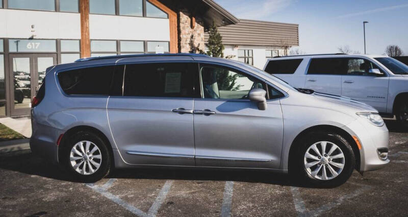 2019 Chrysler Pacifica Touring L