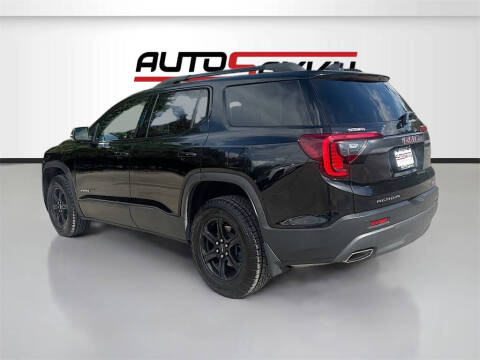 2022 GMC Acadia AT4