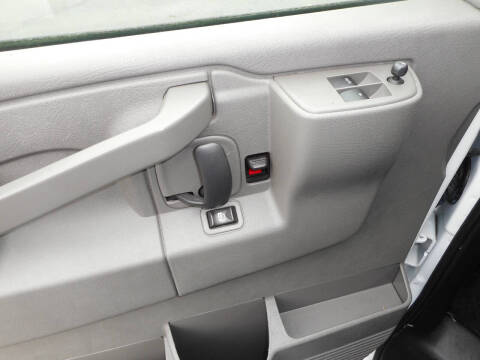 2017 Chevrolet Express LT 3500