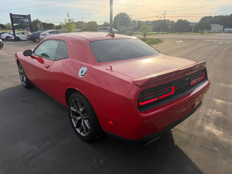 2022 Dodge Challenger SXT