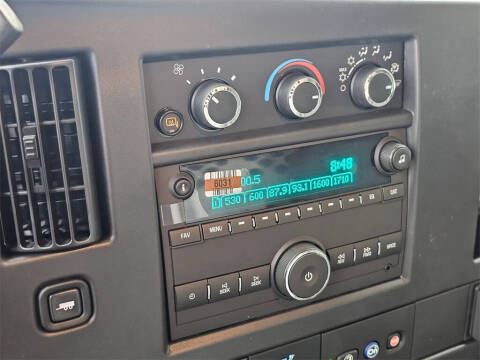 2025 Chevrolet Express 2500