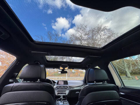 2019 BMW 7 Series 740i