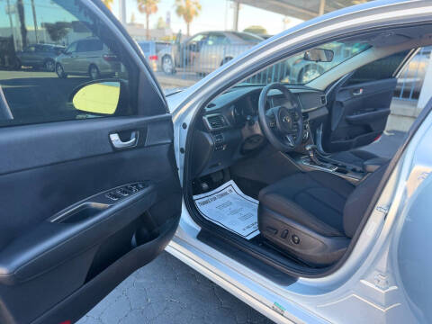 2018 Kia Optima LX