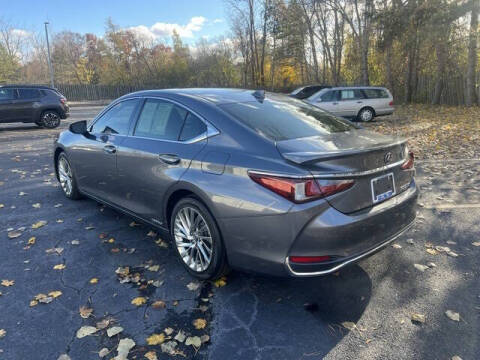 2019 Lexus ES 300h
