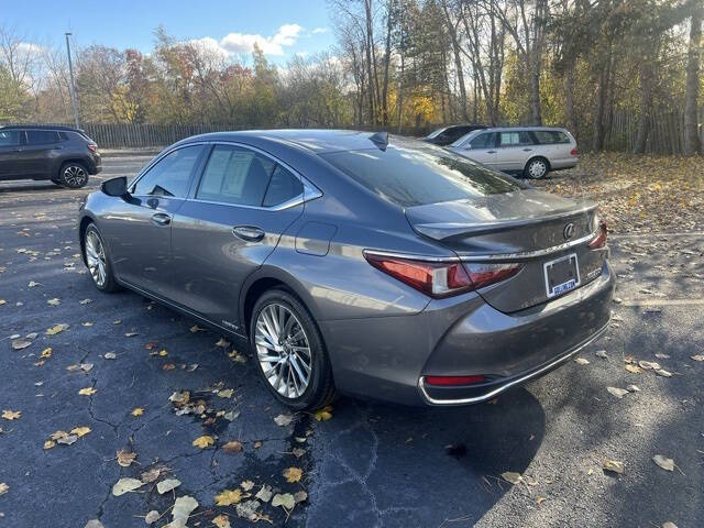 2019 Lexus ES 300h