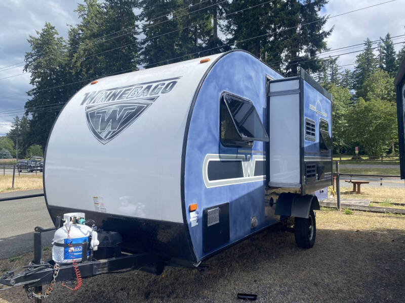 2017 Winnebago Winniedrop 170S