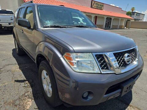 2011 Nissan Pathfinder LE