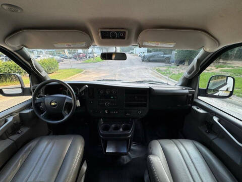 2018 Chevrolet Express LS 3500