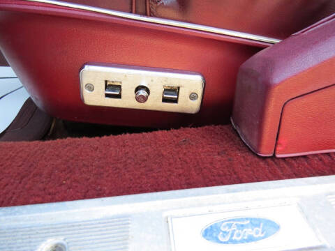 1977 Ford Thunderbird