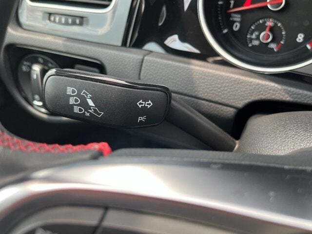 2019 Volkswagen Golf GTI 35