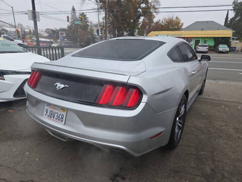 2017 Ford Mustang EcoBoost