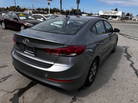 2018 Hyundai Elantra