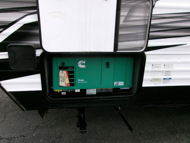 2019 Forest River Shockwave 25rqmx