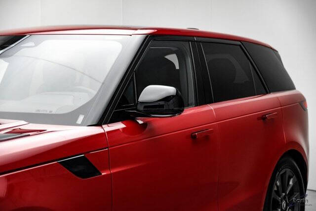 2024 Land Rover Range Rover Sport P360 SE
