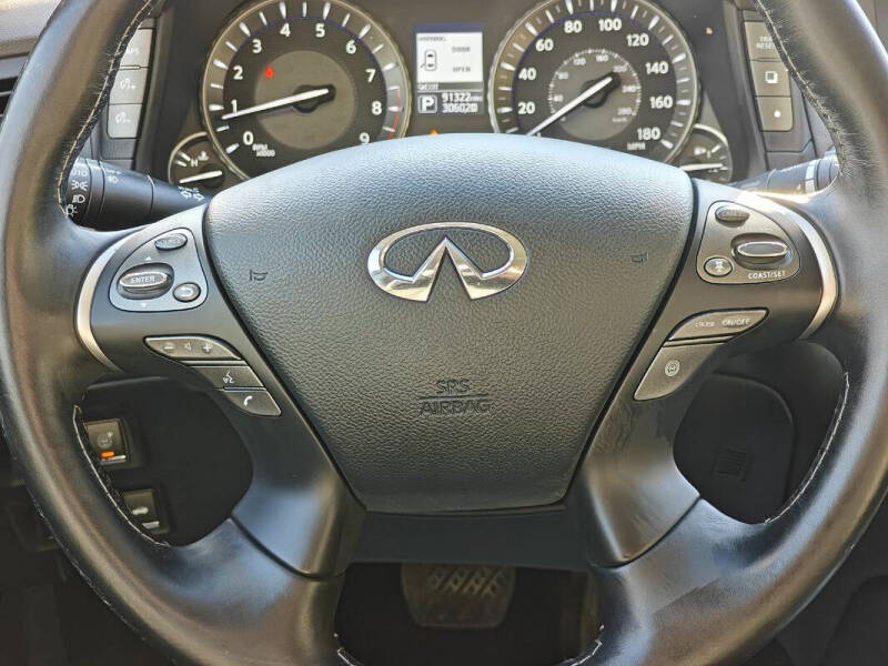 2016 Infiniti Q70L 3.7