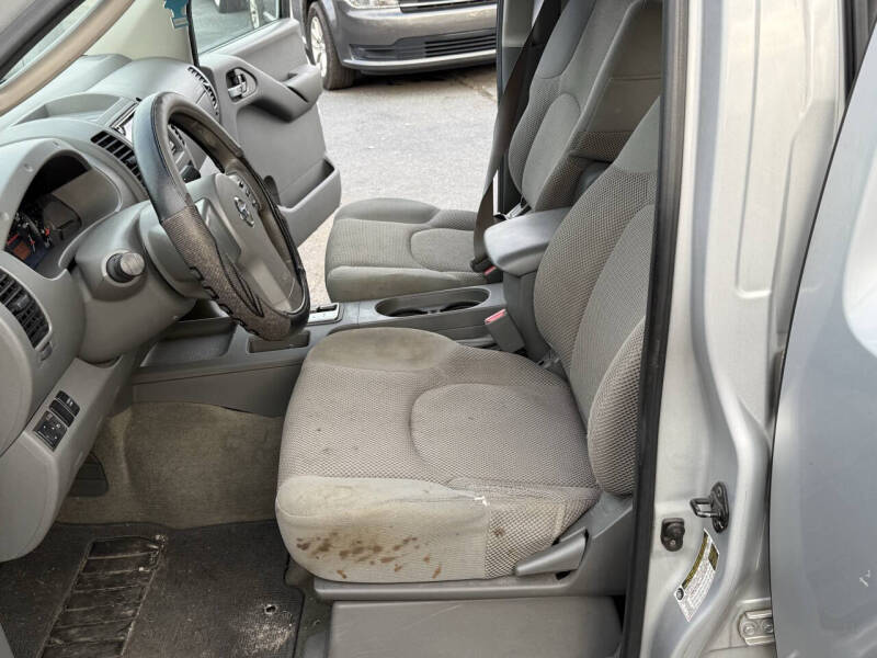 2006 Nissan Frontier LE