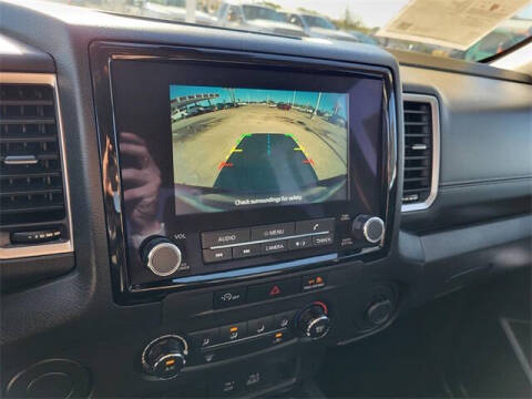 2023 Nissan Frontier SV