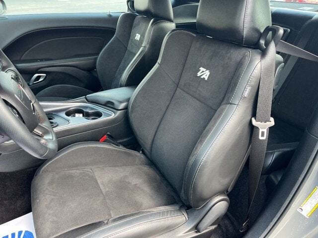 2018 Dodge Challenger 43