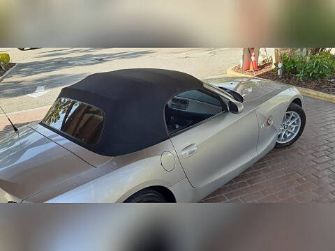 2004 BMW Z4 2.5i