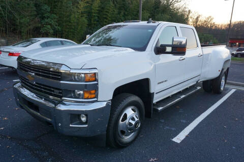 2015 Chevrolet Silverado 3500HD for sale at Modern Motors - Thomasville INC in Thomasville NC