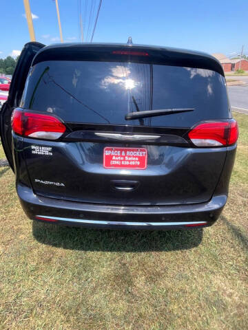 2020 Chrysler Pacifica Touring L