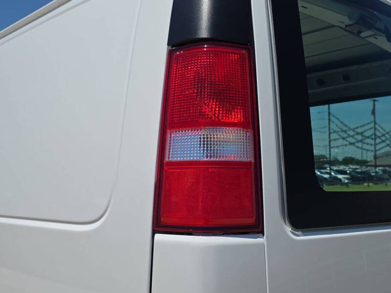 2026 GMC Savana 2500