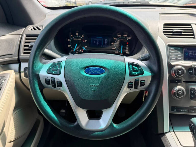 2015 Ford Explorer