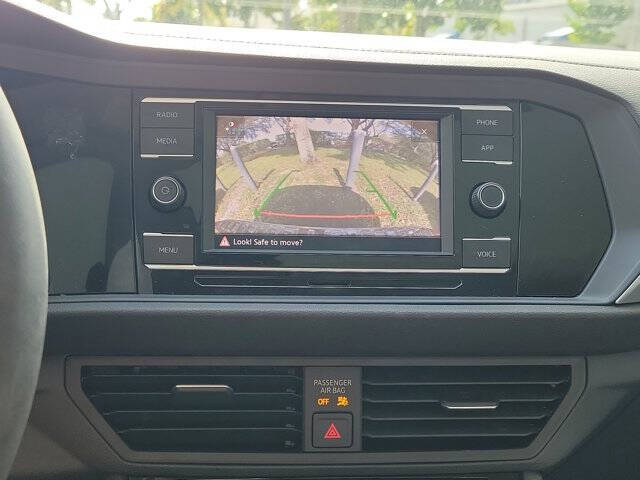 2023 Volkswagen Jetta SE