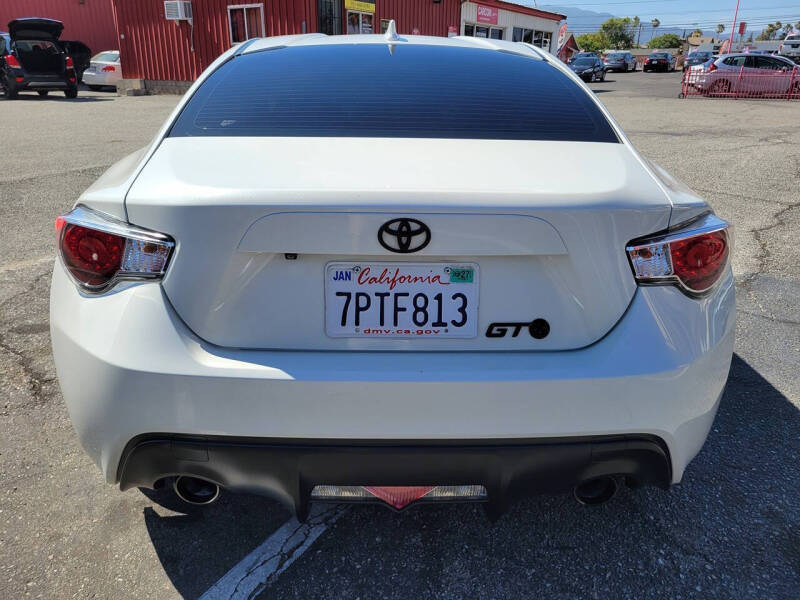 2016 Scion FR-S