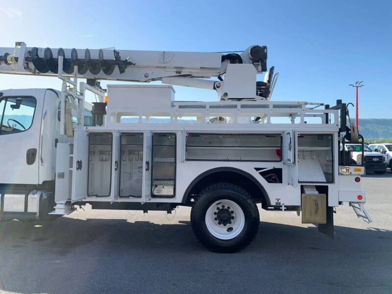 2014 Freightliner M2 106