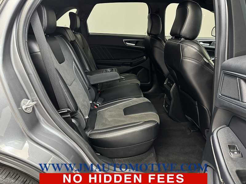 2022 Ford Edge ST
