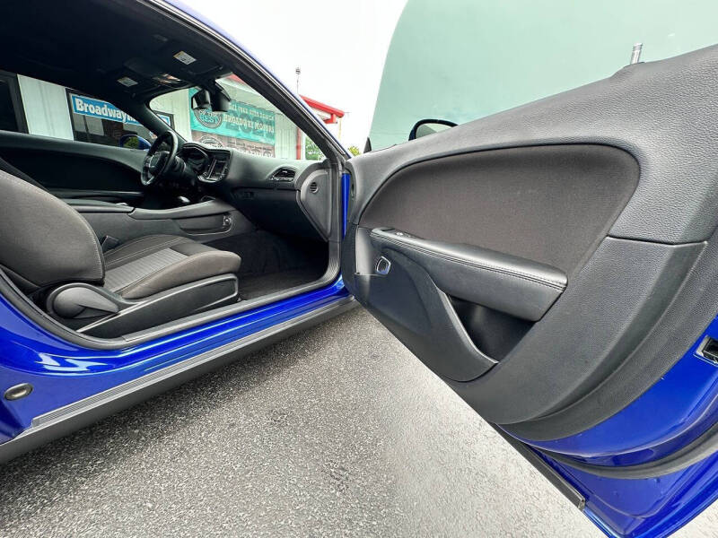 2020 Dodge Challenger SXT