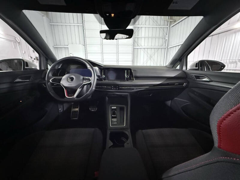 2022 Volkswagen Golf GTI S