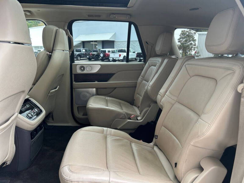 2021 Lincoln Navigator L Reserve