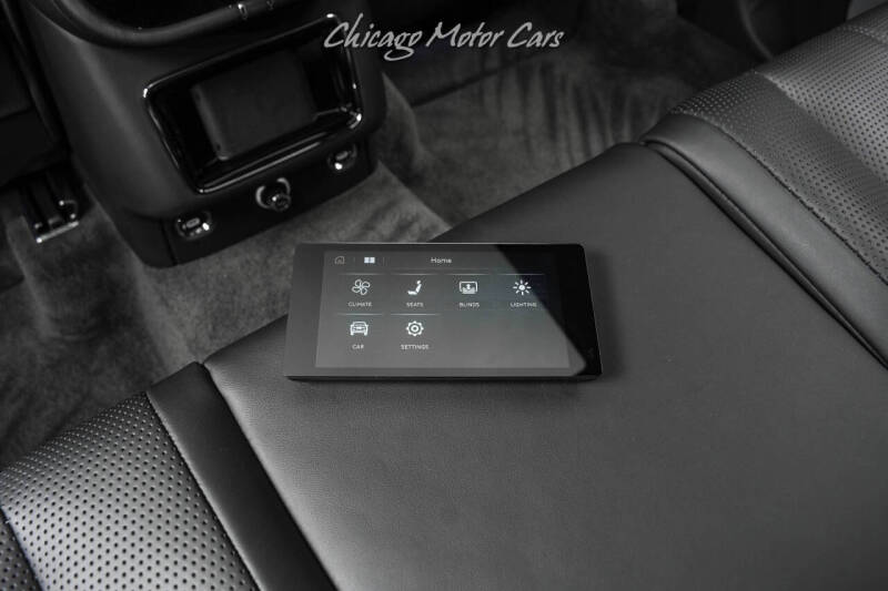 2023 Bentley Bentayga Hybrid