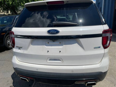 2017 Ford Explorer Sport