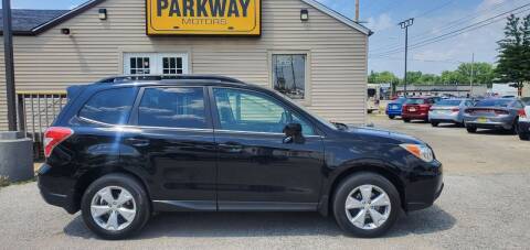 2016 Subaru Forester for sale at Parkway Motors in Springfield IL