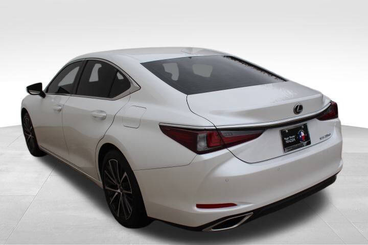 2025 Lexus ES 350