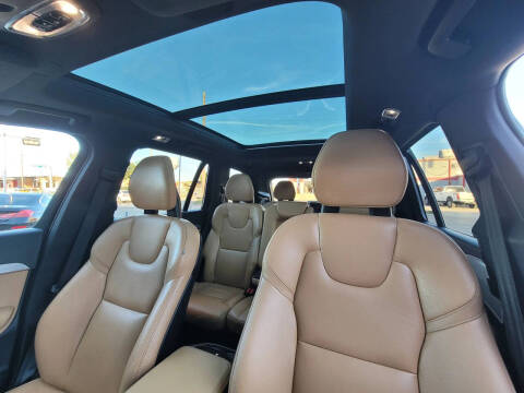 2018 Volvo XC90 T6 Momentum