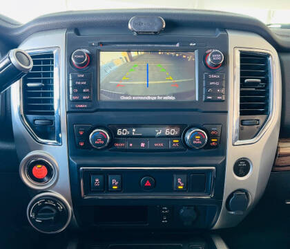 2017 Nissan Titan SL