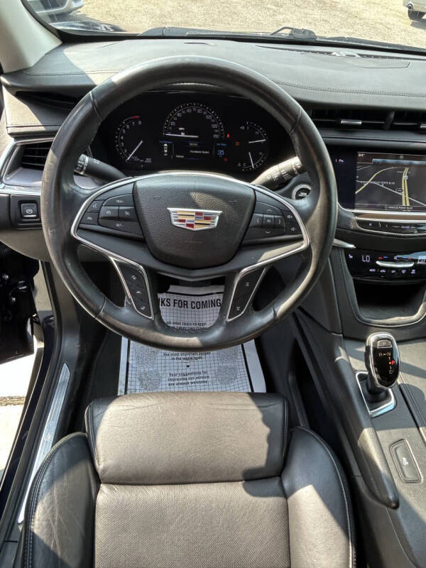 2017 Cadillac XT5 Luxury