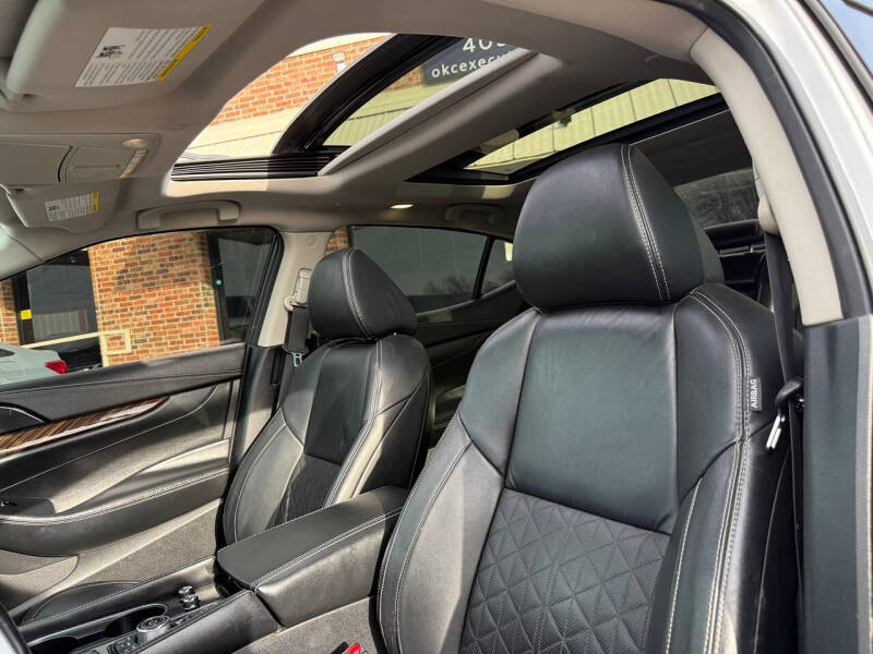 2017 Nissan Maxima Platinum