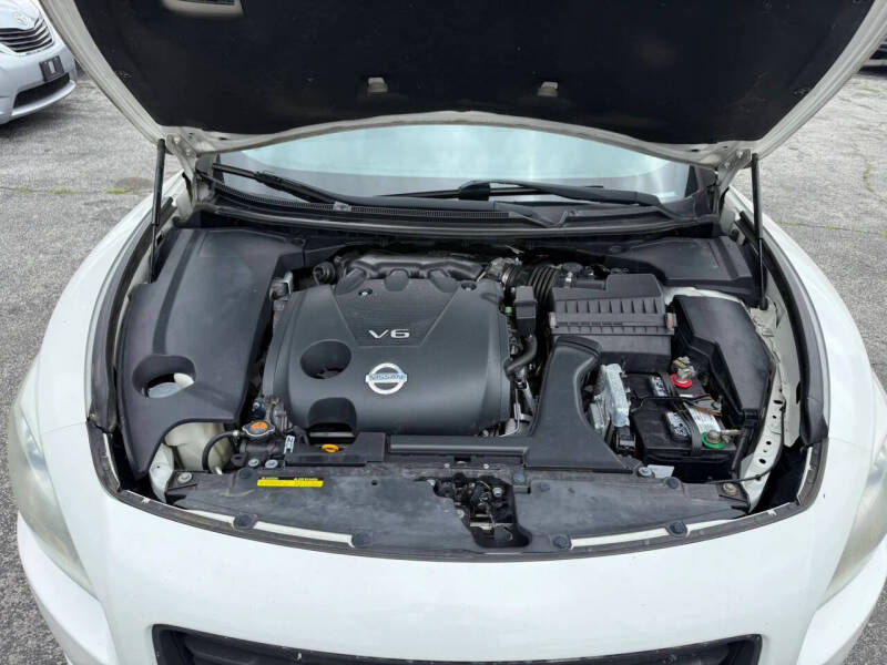 2012 Nissan Maxima