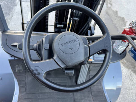 2018 Toyota 8fdu30