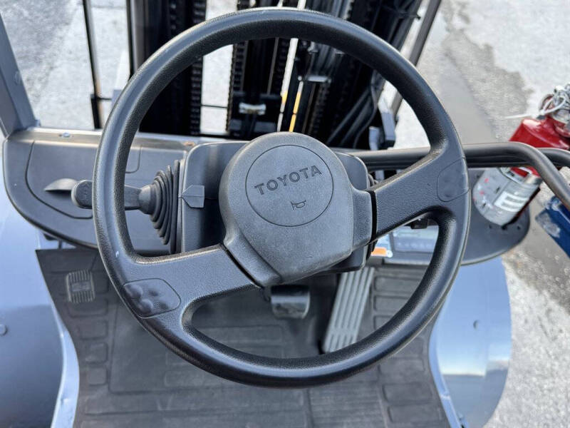 2018 Toyota 8fdu30