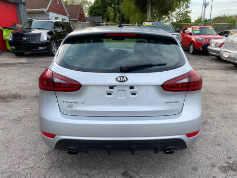 2016 Kia Forte5 SX