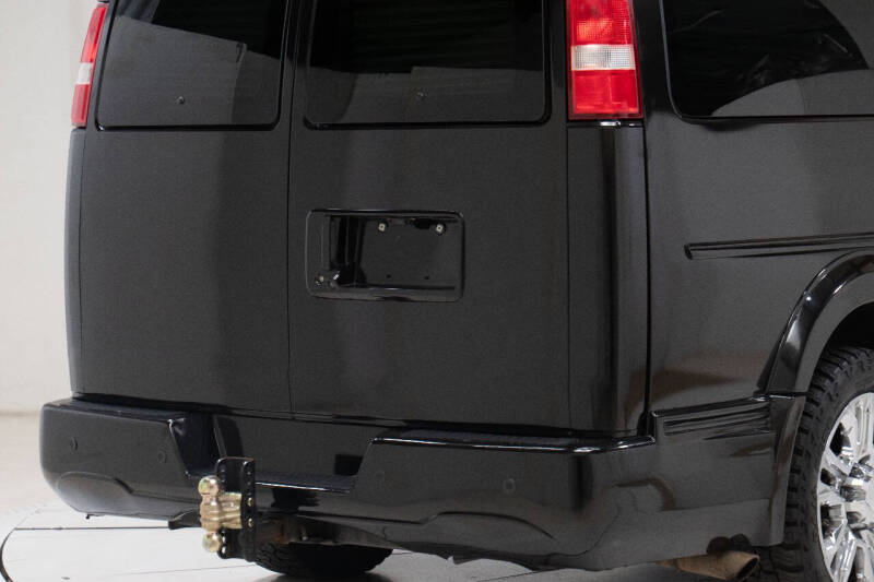 2017 Chevrolet Express 2500