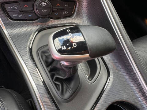 2018 Dodge Challenger SXT Plus