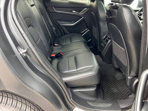 2024 Jaguar F-PACE P250 R-Dynamic S